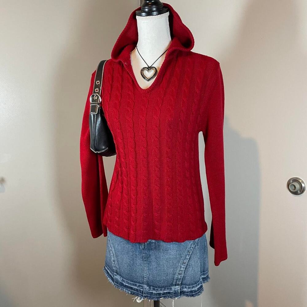 Vintage Red hooded cable knit medium V-neck sweater